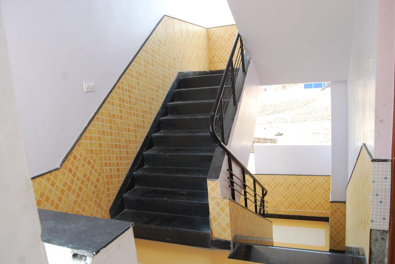 Hotel Utsav Shirdi Exterior photo